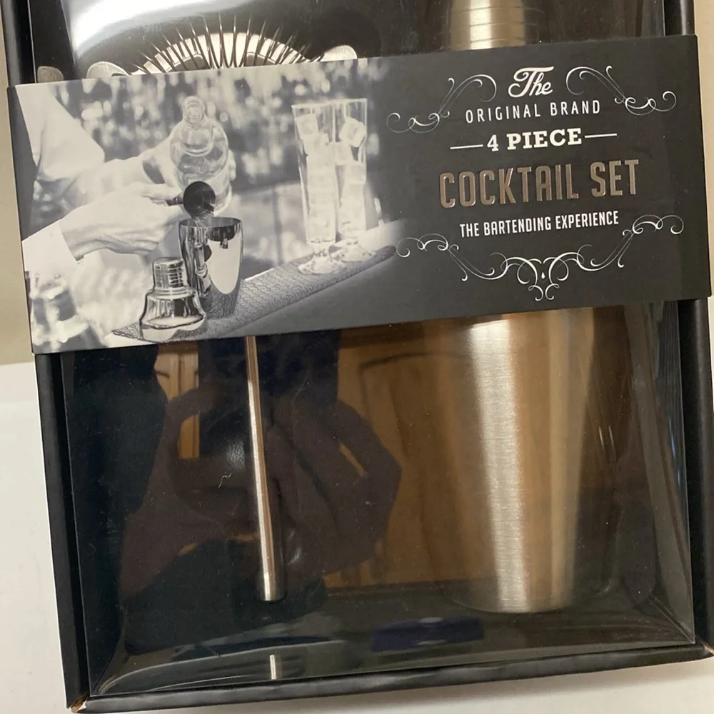 Stainless Steel Cocktail Shaker Set 4pc Bar Kit NIB Home Bartender Gift